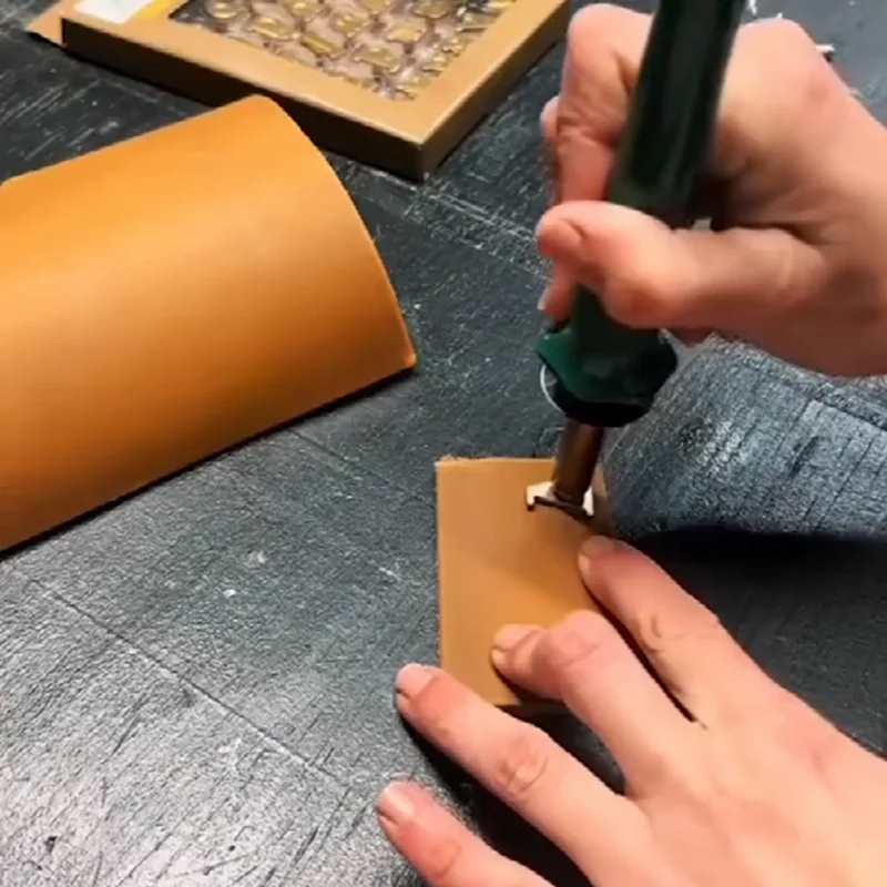 The Ultimate DIY Wood Burning Set for Letter Carving 28/56.